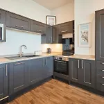 Host & Stay - Seaview Retreat