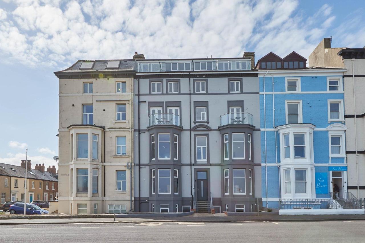 Apartment Host & - Seaview Retreat Whitby