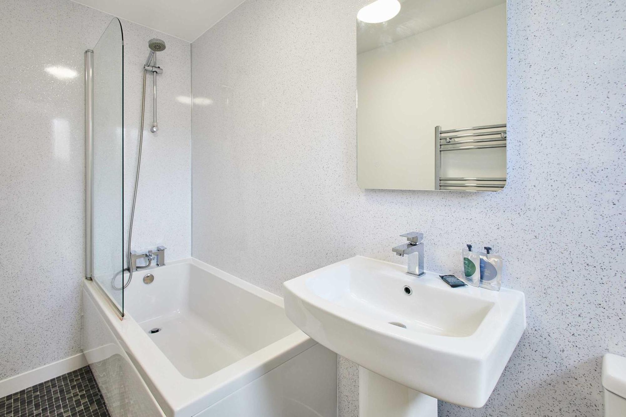 Apartment Host & - Seaview Retreat Whitby